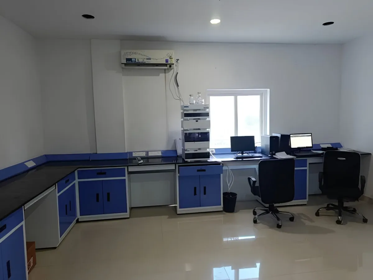 HPLC system and analytical workstation on a laboratory bench
